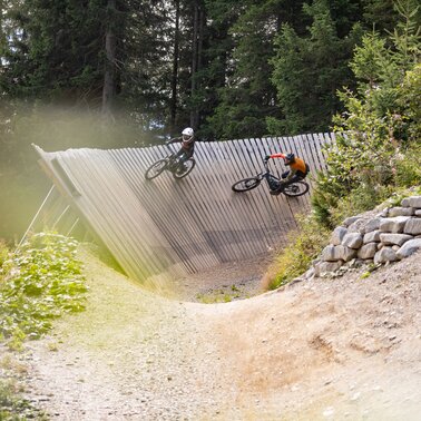 Die Strada del Sole ist ein Bikeparktrail im Bikepark Serfaus-Fiss-Ladis in Tirol in Österreich | © Serfaus-Fiss-Ladis Marketing GmbH | Andreas Kirschner